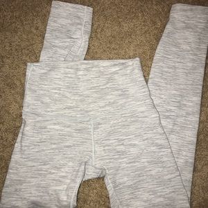 Lululemon wunder under leggings